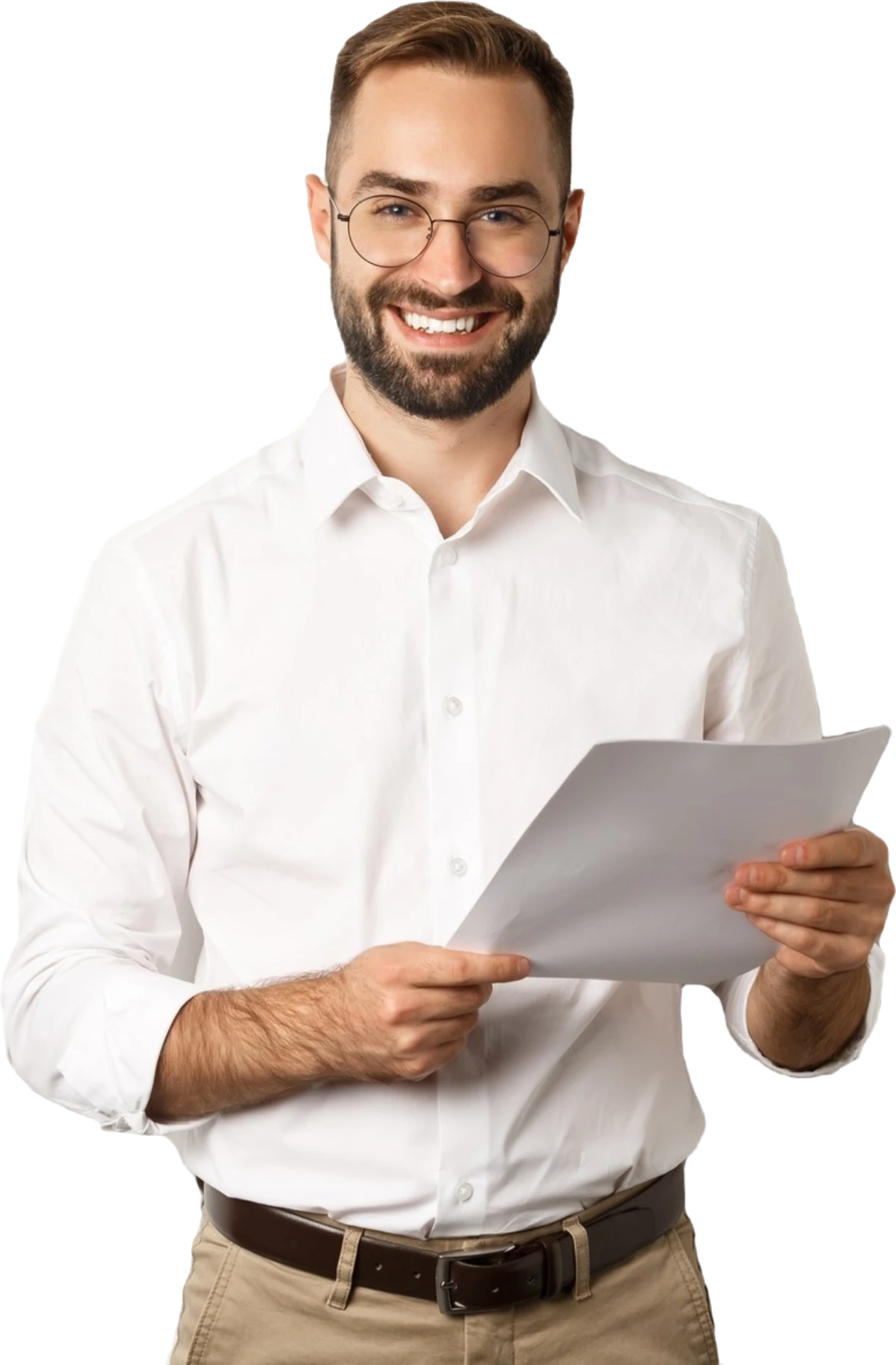 Hombre sosteniendo una hoja de papel